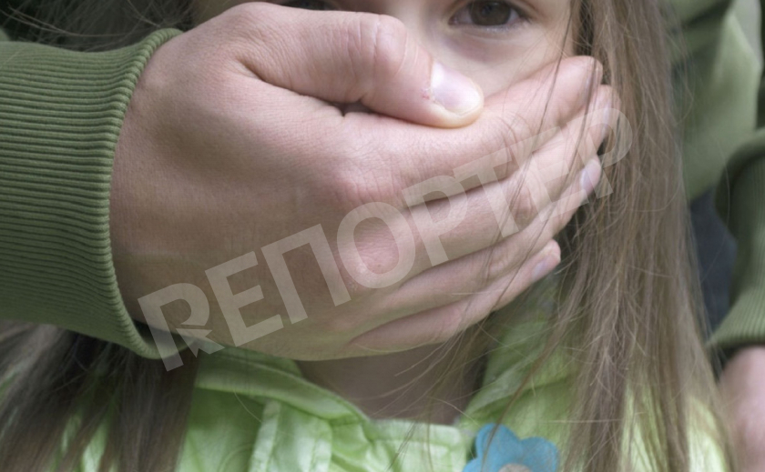Под Запорожьем судят малолетку за изнасилование