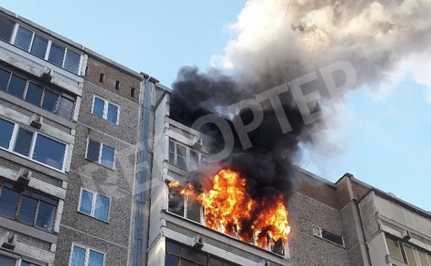 На ужасном пожаре в запорожской многоэтажке погибла пенсионерка