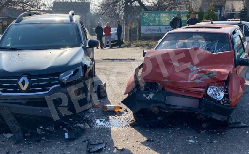 В Запорожье автоледи спровоцировала ДТП: погиб мужчина, травмирован ребёнок