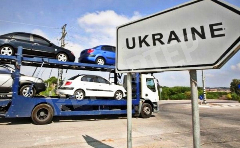 На импорте авто запорожская фирма уклонилась от налогов на 21 млн