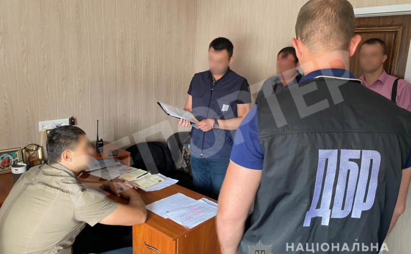 В Запорожье задержали подполковника полиции за ежемесячные «откаты»