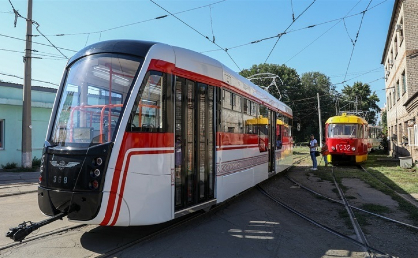 Движение запорожских трамваев ограничивают на неделю