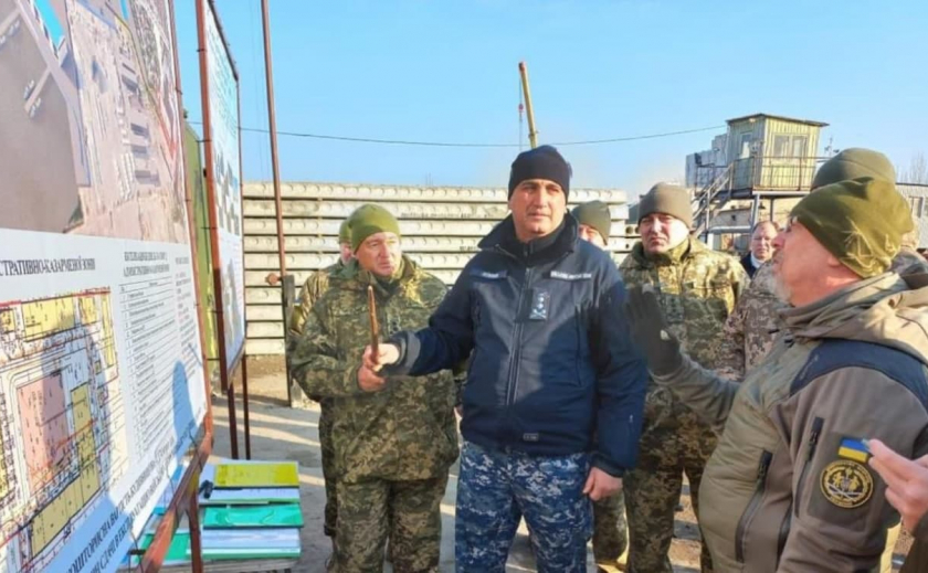Минобороны требует ускорить строительство базы ВМС в Бердянске