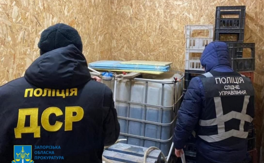 В Запорожье полиция накрыла цех «левого» алкоголя с 8 т спирта и фальсификата