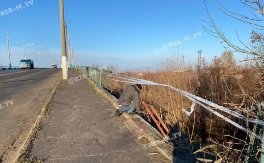 В Мелитополе пьяный водитель «слетел» с моста и остался жив