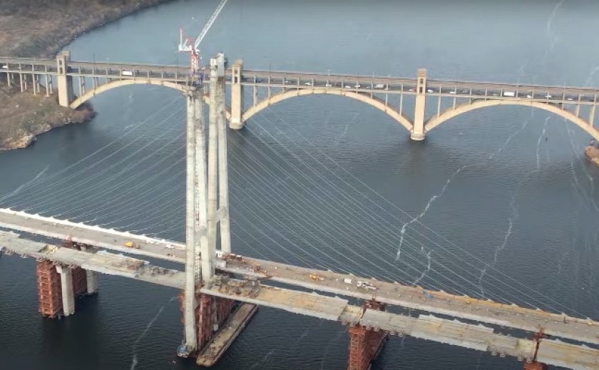 «Укравтодор» думает присвоить балочному мосту в Запорожье имя Александра Шандыбы