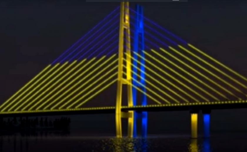 Служба автодорог Запорожской области показала будущую подсветку балочного моста