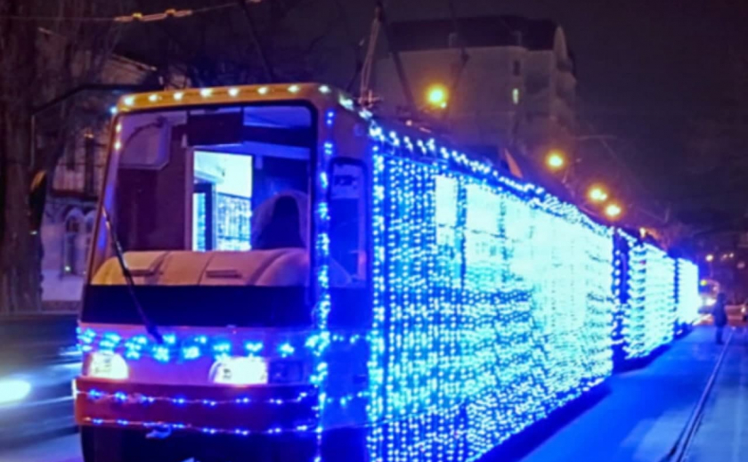 Как будет работать общественный транспорт Запорожья в новогоднюю ночь: график