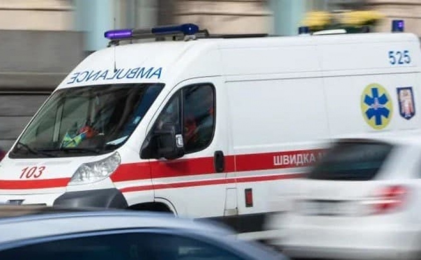 В Запорожье на мужчину упала бетонная плита и оторвала руку
