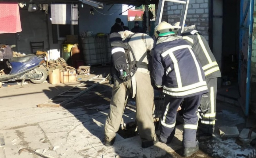 Труп в выгребной яме: Полиция Запорожской области рассказала подробности убийства мужчины
