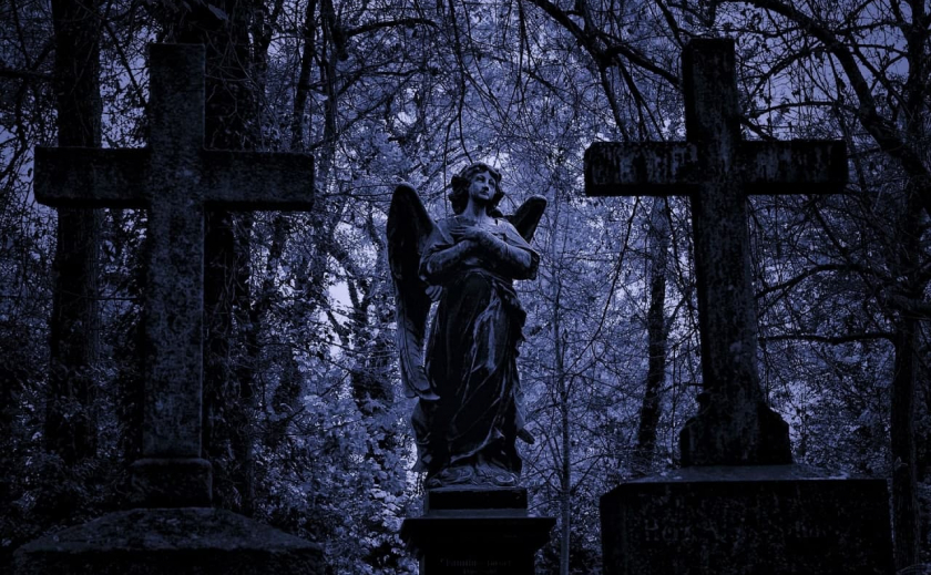 В Запорожье разыскивают вандалов-антисемитов, осквернивших могилы на кладбище