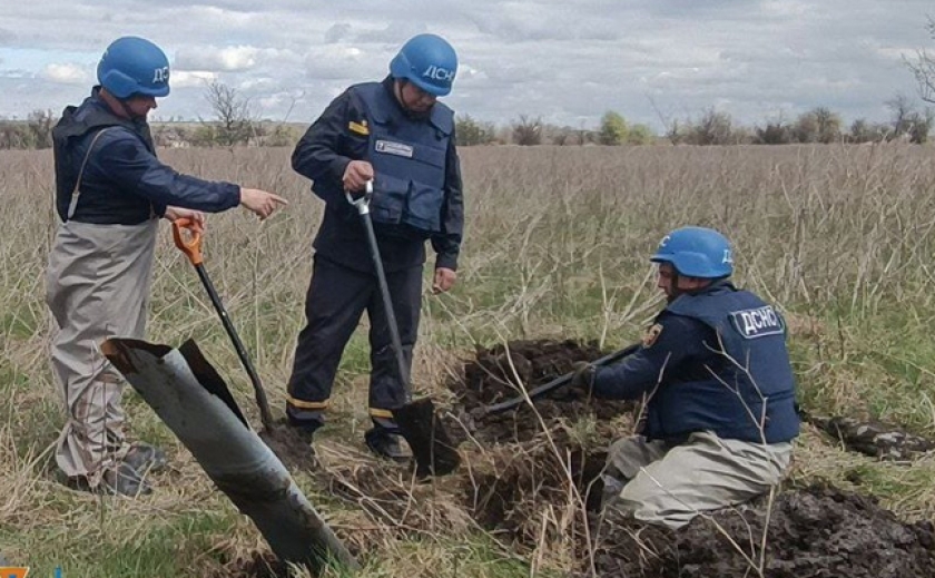 Спасатели уничтожили «Смерч» в болоте: Ситуация в Запорожской области на 21 апреля