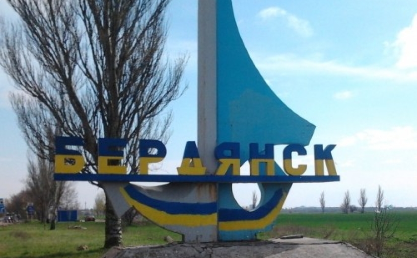 Российские военные захватили две больницы в Бердянске