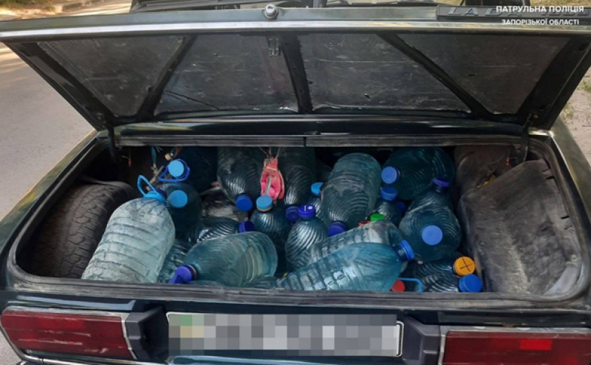 В Запорожье патрульные задержали автомобиль со 160 л «левого» алкоголя