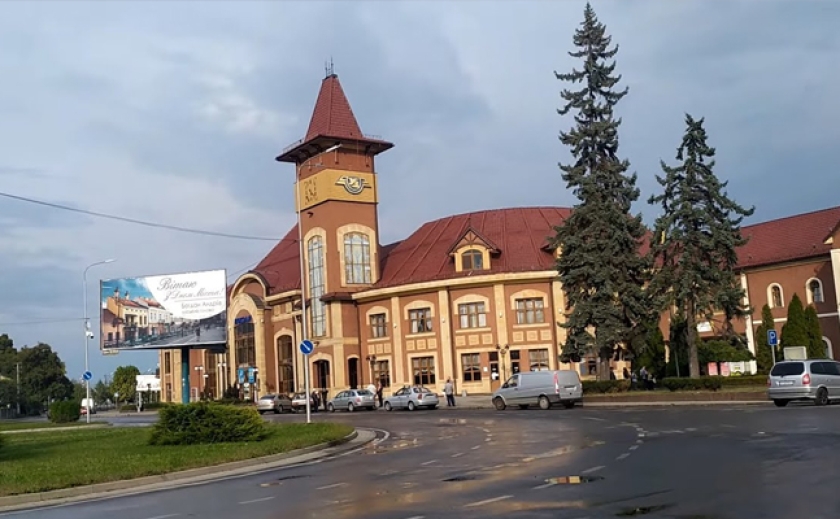«Укрзалізниця» продлила маршрут поезда Запорожье — Львов до Ужгорода