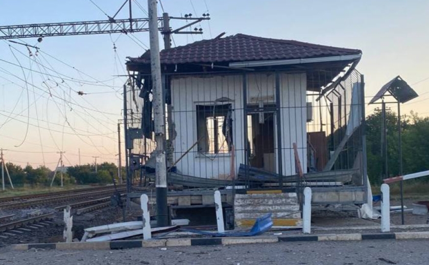 В Мелитополе ночью гремели взрывы и повреждена железная дорога: Ситуация в Запорожской области на утро 24 июля