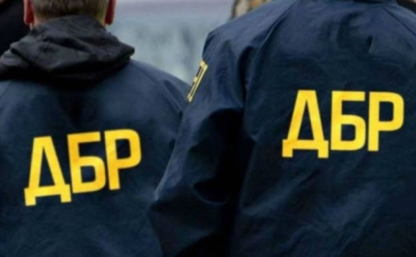 ДБР підозрює в держзраді 8 правоохоронців, які погодились працювати на ворога у Бердянську