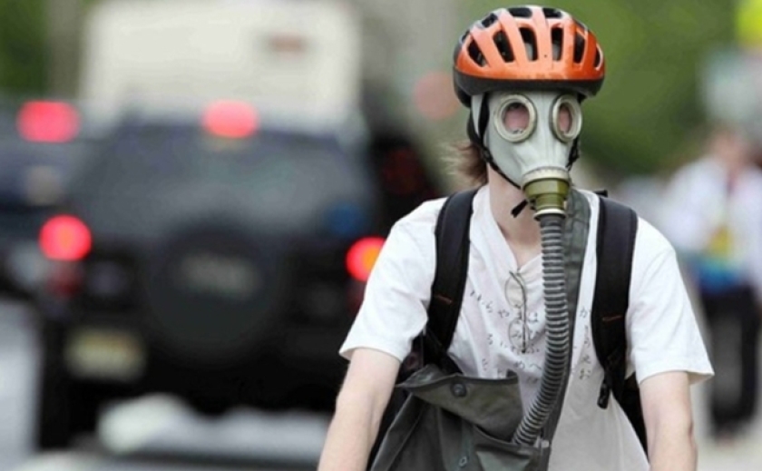 Міська влада Запоріжжя поскаржилась в прокуратуру на два підприємства-забруднювача повітря