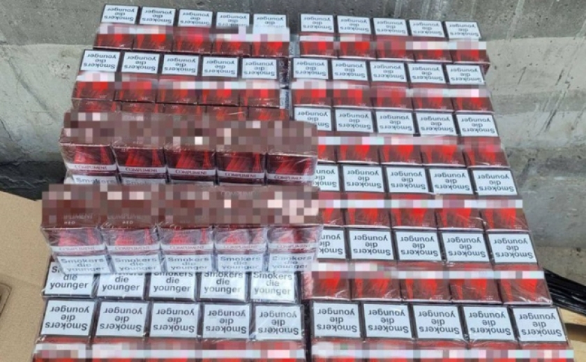В Запоріжжі поліція викрила продавців контрафактних цигарок без марок акцизного податку на 1,5 млн. грн.