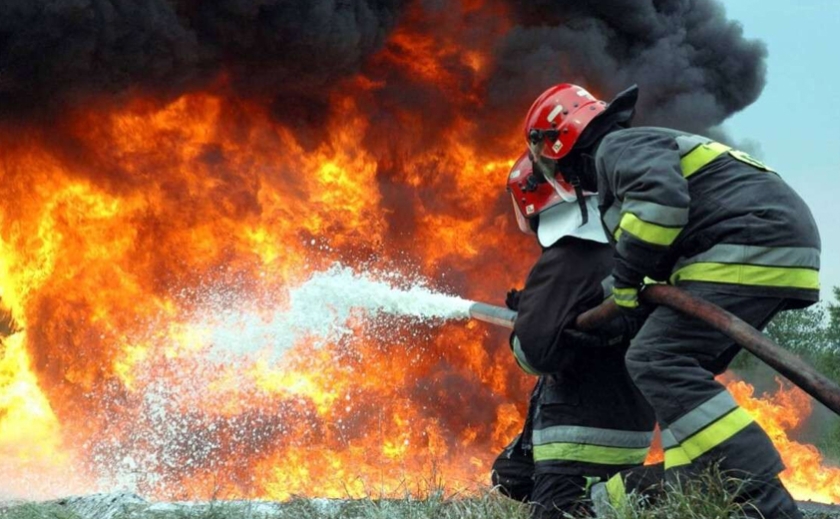 На пожежі у Запорізькому районі вогнеборці врятували господаря будинку
