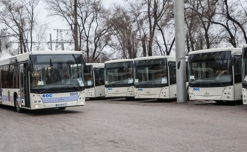 У Запоріжжі пропонують зменшити ціну на проїзд в автобусах