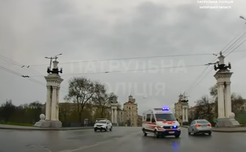 У Запоріжжі зловили водійку, яка не пропустила швидку
