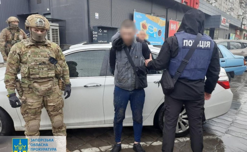 Розбійні напади на поштове відділення та АЗС: у Запоріжжі викрито двох місцевих мешканців