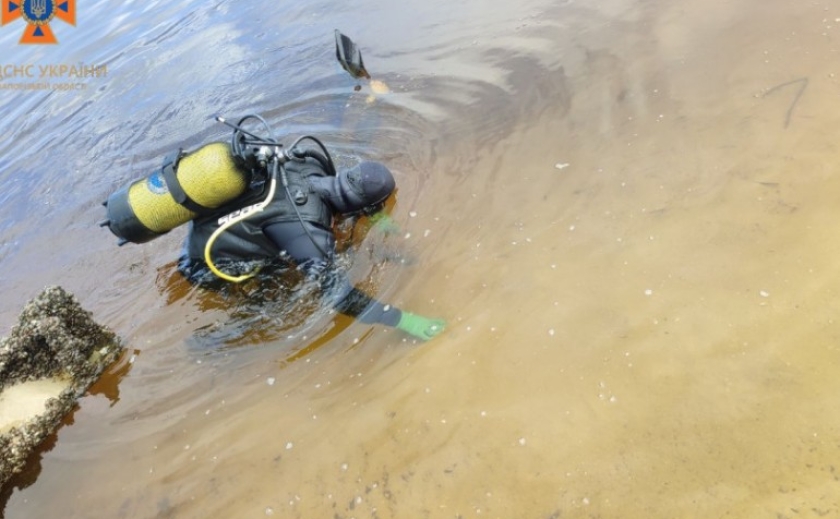 Купався та несподівано пішов під воду: у Запоріжжі на воді загинув 17-річний підліток