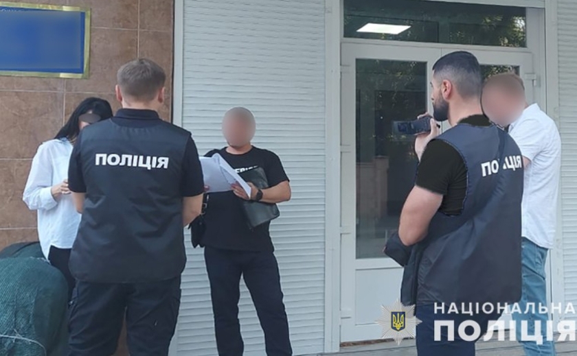 Підробляв офіційні документи: у Запоріжжі повідомили про підозру керівнику ТЦК