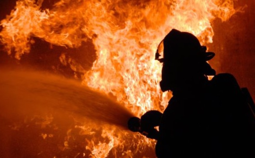 У Запоріжжі під час пожежі у багатоповерхівці ледь не загинув власник квартири