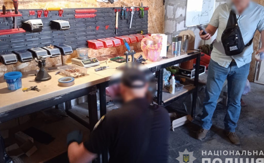 Виробляли патрони для продажу: у Запоріжжі заблокували діяльність підпільної зброярні