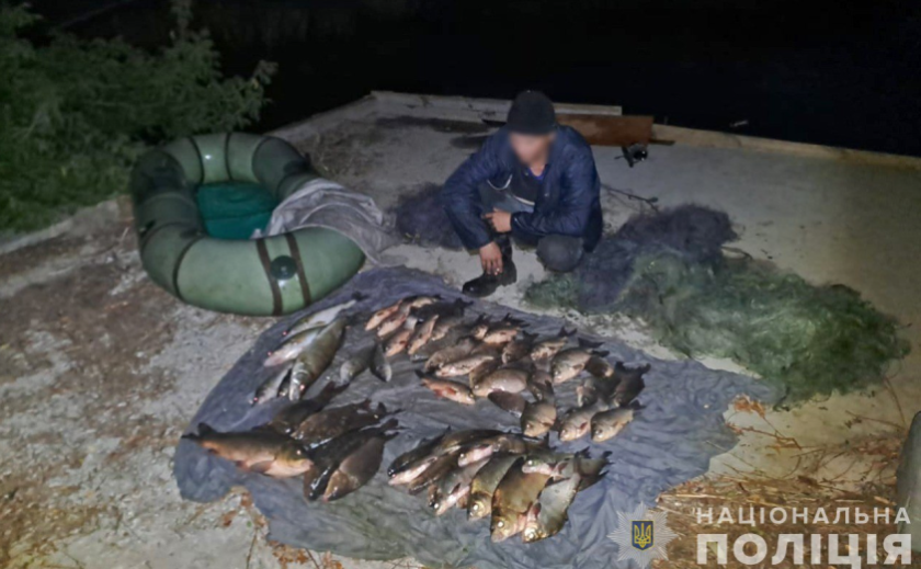 Від штрафу до обмеження волі: запорізькі поліцейські викрили браконьєра Від штрафу до обмеження волі: запорізькі поліцейські викрили браконьєра