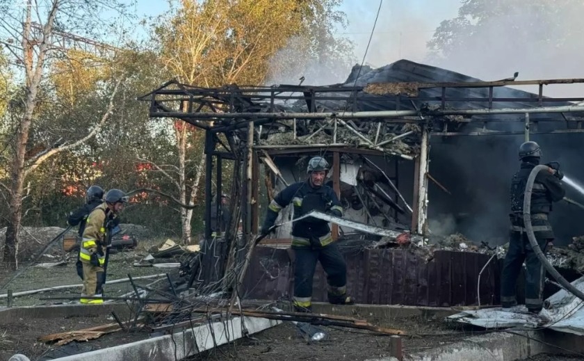 Наслідки обстрілу у Вільнянську Запорізької області: тривають відновлювальні роботи після ворожого удару