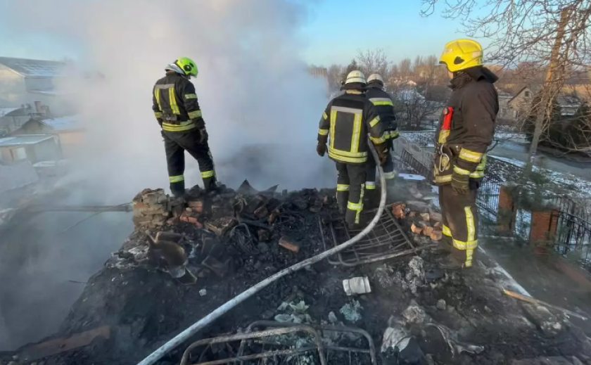 У Запоріжжі вранці горів житловий будинок У Запоріжжі вранці горів житловий будинок