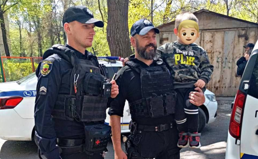 Патрульні Запоріжжя повернули матері загубленого сина: подробиці