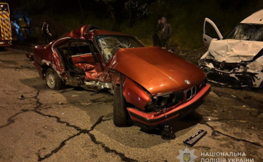 У Запоріжжі внаслідок ДТП загинула 21-річна дівчина: слідчі відкрили кримінальне провадження У Запоріжжі внаслідок ДТП загинула 21-річна дівчина: слідчі відкрили кримінальне провадження