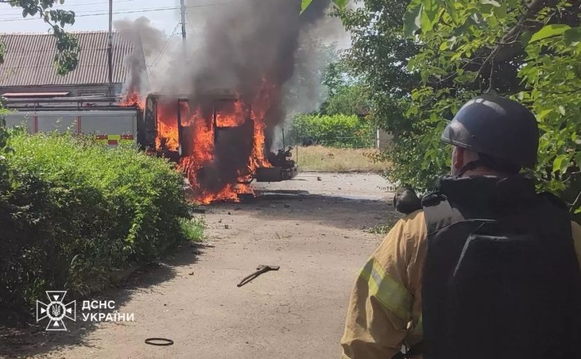На Запоріжжі ворог знову завдав удару по пожежному підрозділу