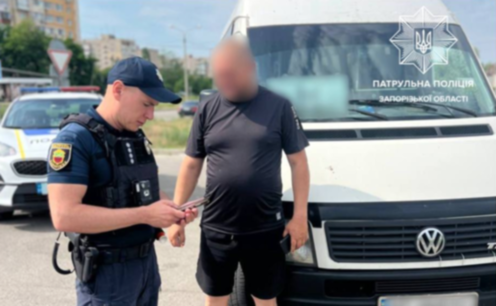 У Запоріжжі водія маршрутки оштрафували за проїзд на червоне світло
