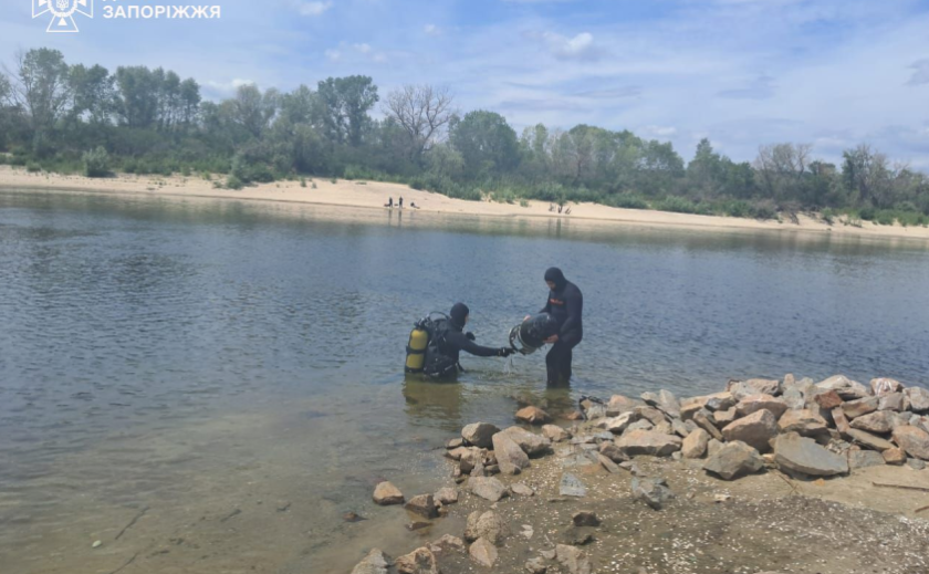 Запоріжжя: водолази-сапери знищили бойову частину безпілотника