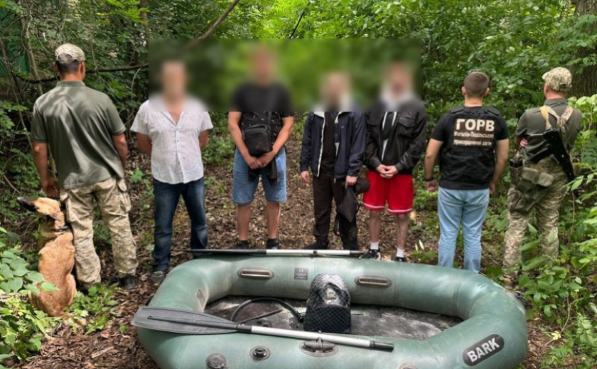 Тікали з України на надувному човні: серед ухилянтів жителі Запоріжжя