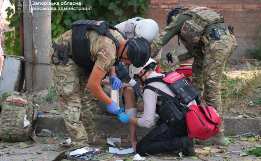Ворожі шахеди влучили поряд з будівлею ТЦК у Запоріжжі: подробиці Ворожі шахеди влучили поряд з будівлею ТЦК у Запоріжжі: подробиці