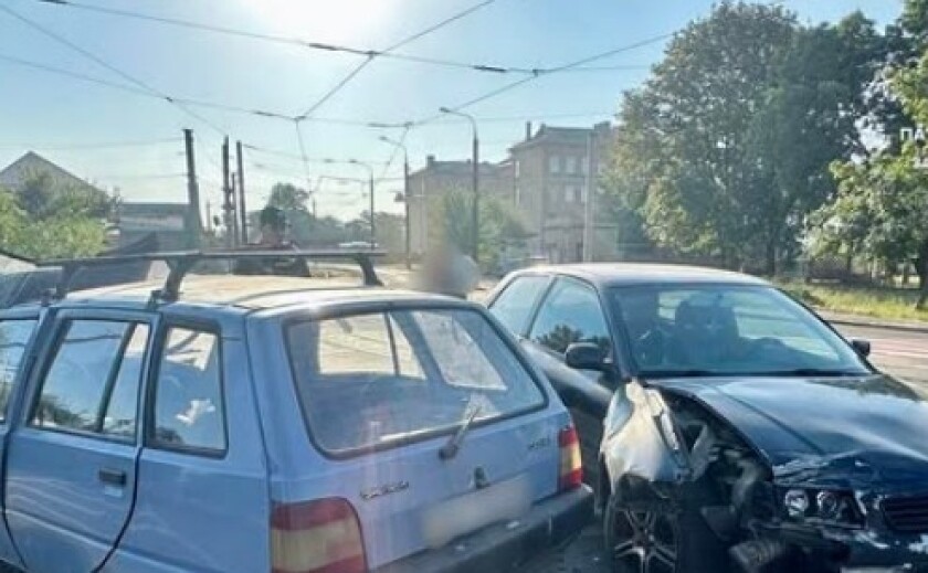 У Запоріжжі через порушення ПДР зіткнулися Audi та ЗАЗ