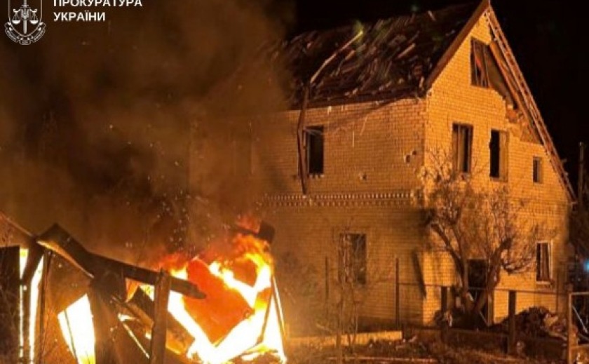 Внаслідок нічного авіаобстрілу Запоріжжя загинула людина: розпочато розслідування