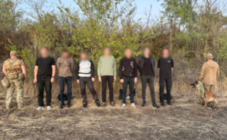 Сім мешканців різних регіонів України намагалися незаконно потрапити до Молдови: серед втікачів житель Запоріжжя