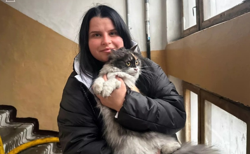 У Запоріжжі під час пожежі в багатоповерхівці вогнеборці врятували кота