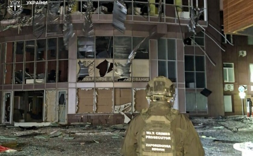 Правоохоронці документують наслідки ударів ворожих БпЛА по Запоріжжю