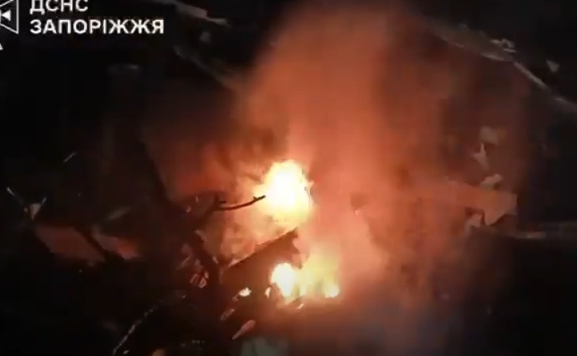 Запоріжжя: рятувальники ліквідували наслідки ворожого обстрілу
