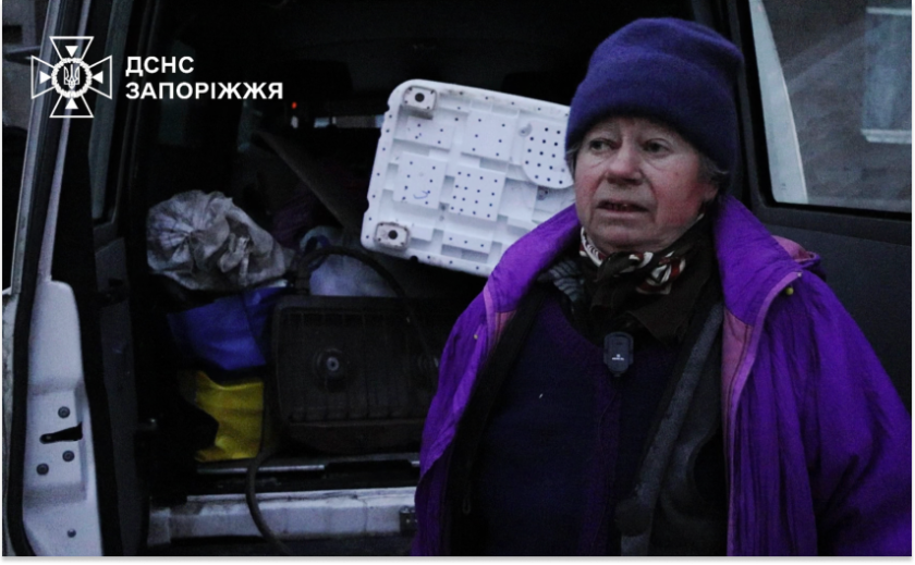Запоріжжя: рятувальники евакуювали 71-річну жінку з Преображенки