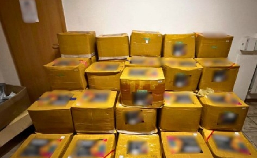 У Запоріжжі вилучено понад тонну кратому та затримано організатора міжрегіонального каналу збуту