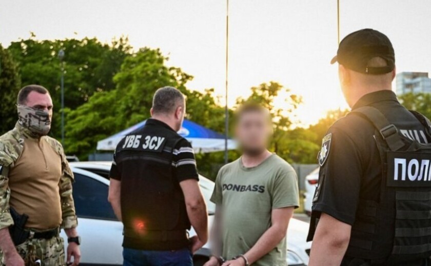 6 тис. доларів за роботу з бронюванням: на Запоріжжі правоохоронці затримали військовослужбовця